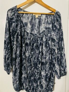 Michael Kors Women's  Black, Gray and White Patterned Top